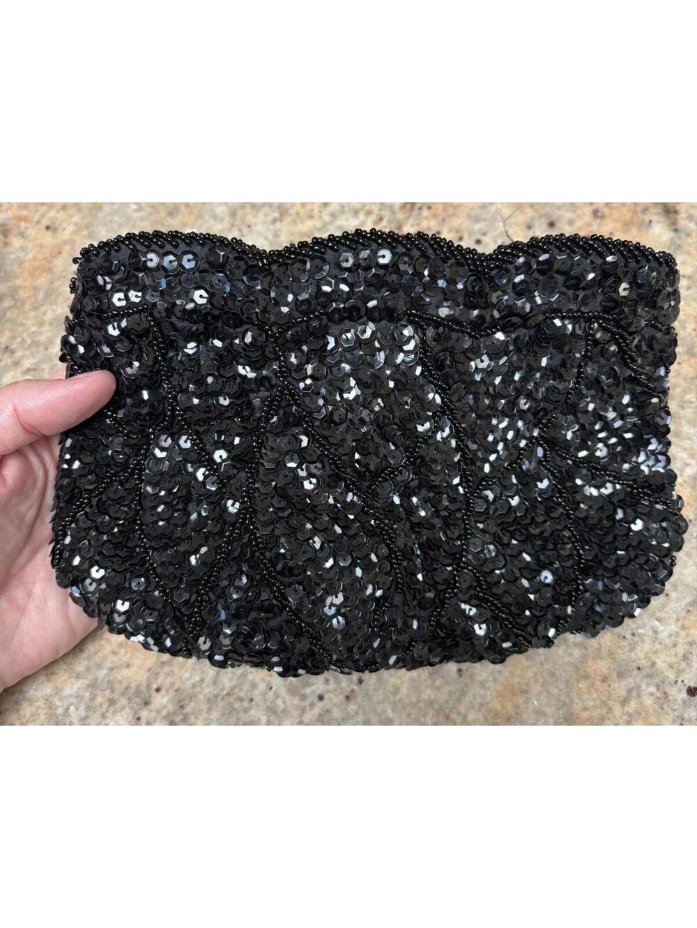 Black Sequin Beaded Clutch Bag - Picture 3 of 6